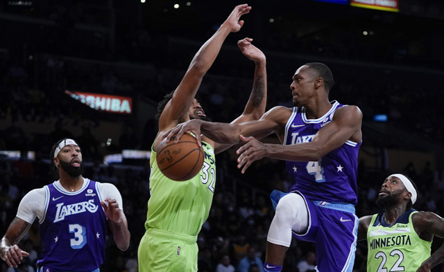 金年会首页-风云突变上海海港国际比赛日状态回暖，中超版图或变，球迷炸锅，数据趋势出现新变化的简单介绍