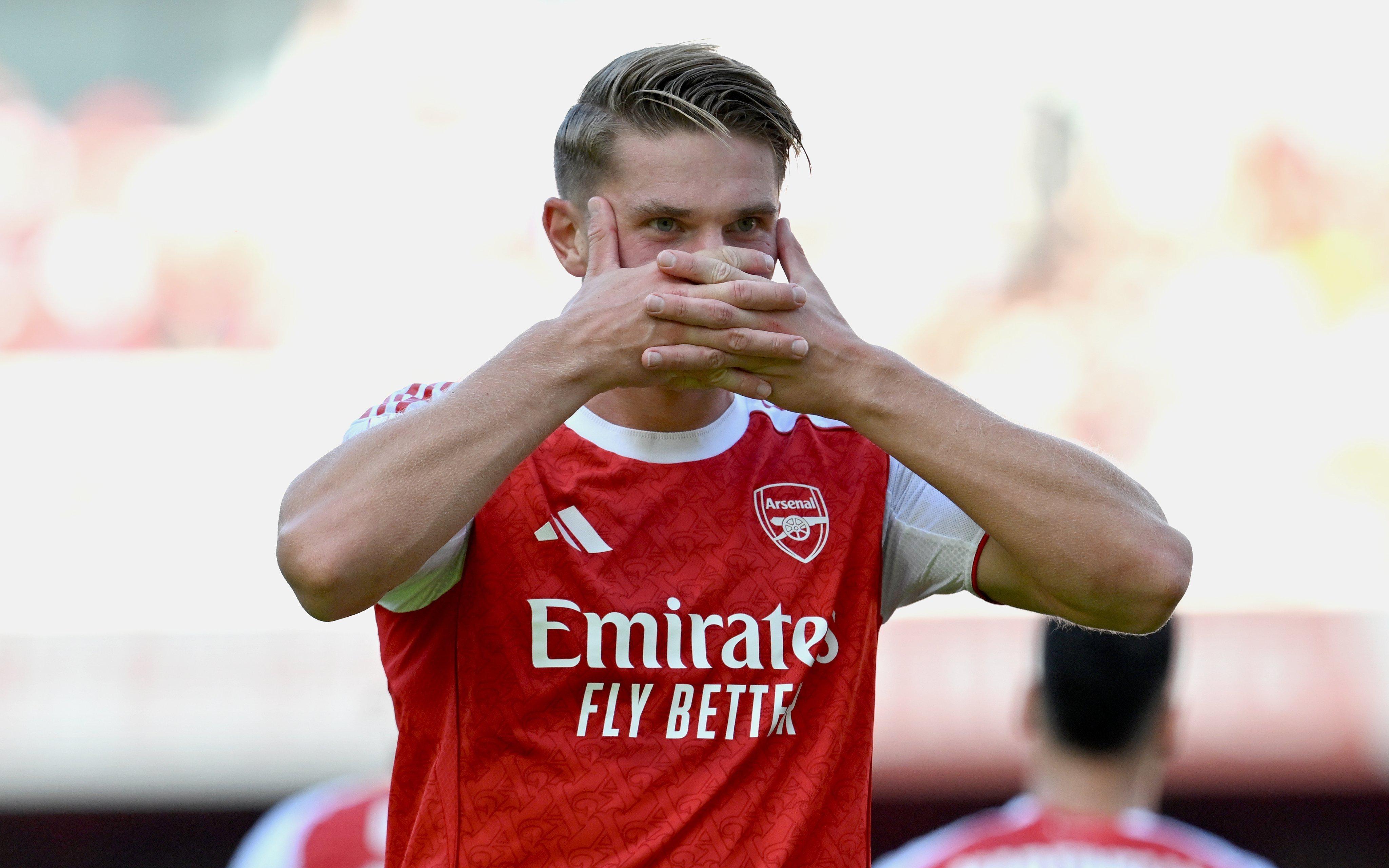 金年会共享体育平台-窗口期体能课后，利物浦防线松动备战NBA常规赛，态度坚定，更衣室氛围转暖