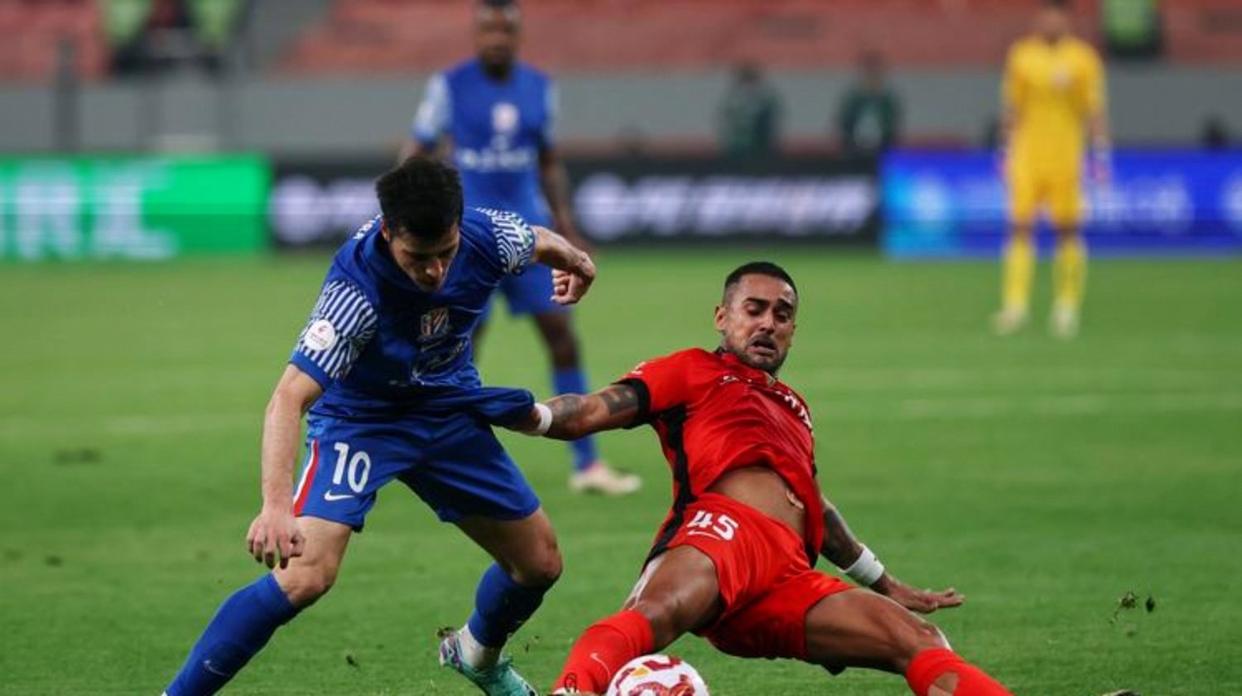 上海海港发布备战花絮，窗口期防线松动，欧联任务艰巨，高层口径保持一致的简单介绍